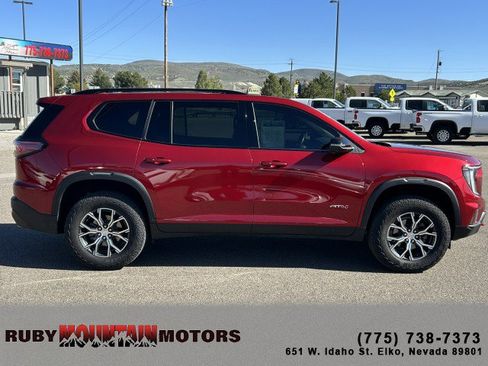 Used 2024 GMC Acadia AT4 w/ Luxury Package AWD/4WD image 8