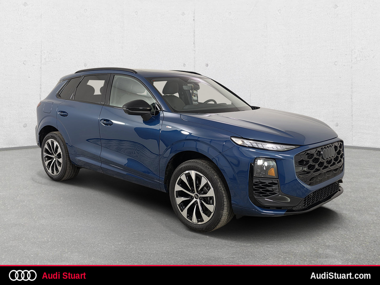New 2026 Audi Q3 quattro 2.0T AWD/4WD 360° Tour
