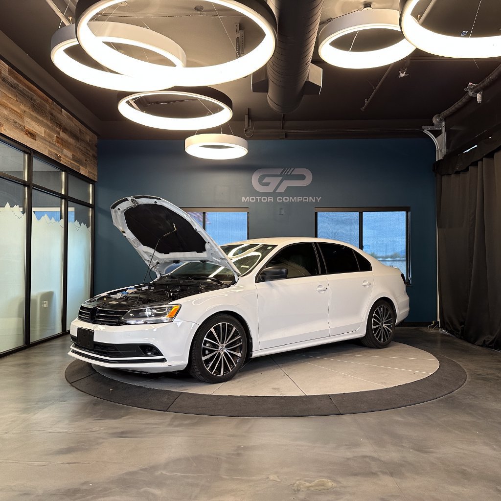Used 2016 Volkswagen Jetta Sport FWD image 24