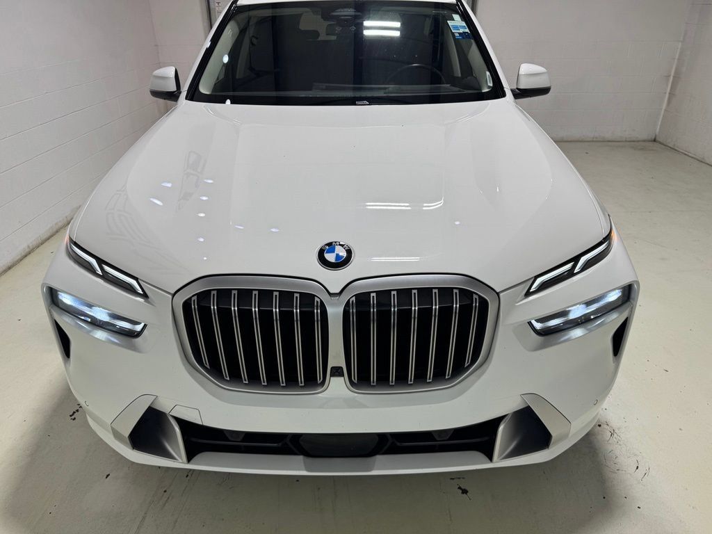 Used 2023 BMW X7 xDrive40i AWD/4WD image 7