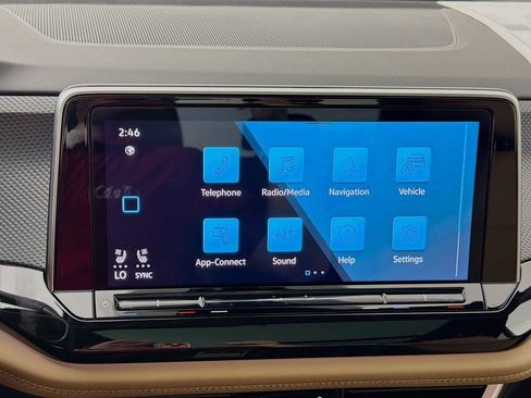 New 2026 Volkswagen Atlas Cross Sport SEL R-Line AWD/4WD image 16