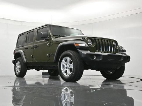 Used 2022 Jeep Wrangler Unlimited Sport AWD/4WD image 38