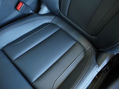 New 2026 BMW 330i 330i w/ M Sport Package image 11