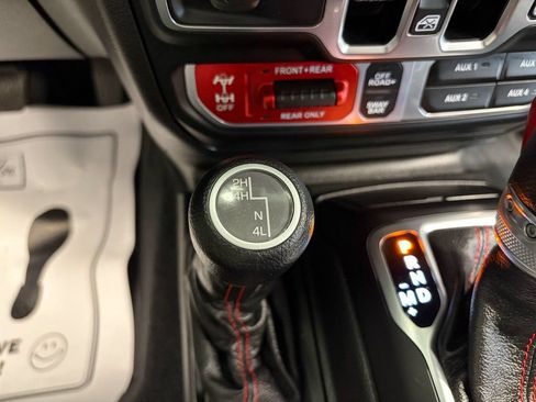 Used 2020 Jeep Gladiator Rubicon AWD/4WD image 21
