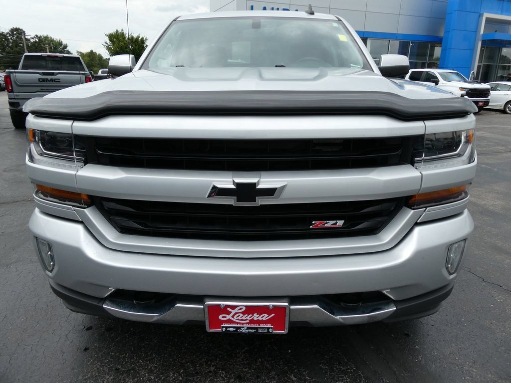 Used 2018 Chevrolet Silverado 1500 LT w/ All Star Edition AWD/4WD image 9