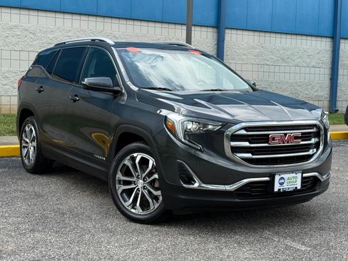 Used 2018 GMC Terrain SLT w/ Preferred Package image 3