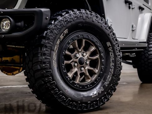 Used 2023 Jeep Wrangler Unlimited Rubicon 392 w/ Dual Top Group AWD/4WD image 27