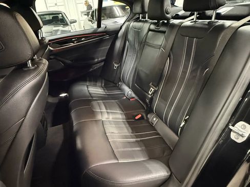 Used 2018 BMW 530e xDrive image 23