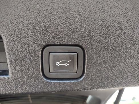 Used 2024 Chevrolet Traverse Z71 w/ LPO, Floor Liner Package AWD/4WD image 21