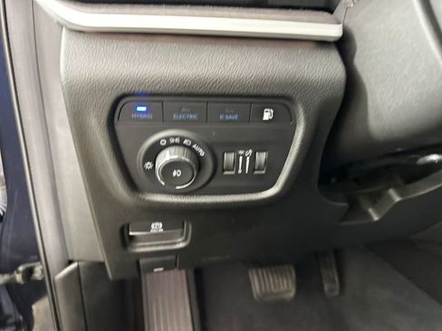 Used 2022 Jeep Grand Cherokee Limited 4xe image 19