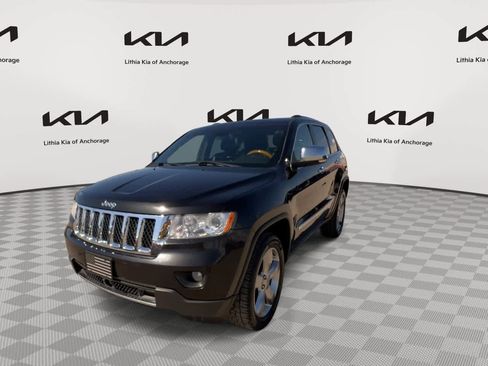 Used 2012 Jeep Grand Cherokee Overland AWD/4WD image 4