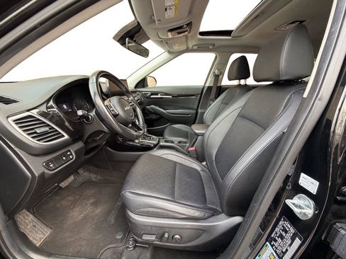 Used 2022 Kia Seltos EX image 12