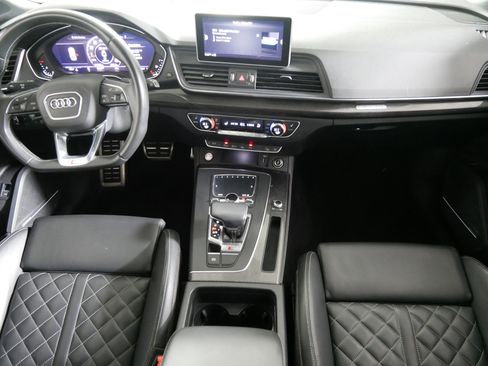 Used 2020 Audi SQ5 Prestige image 10