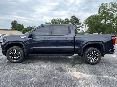 Used 2025 GMC Sierra 1500 AT4 w/ AT4 Premium Package AWD/4WD image 7