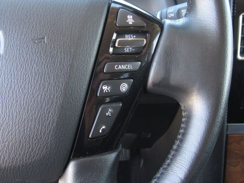 Used 2024 Nissan Armada SL image 29