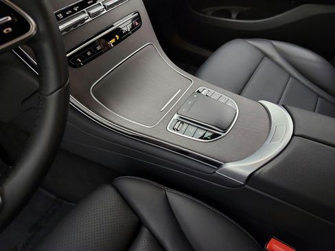 Certified 2022 Mercedes-Benz GLC 300 image 11