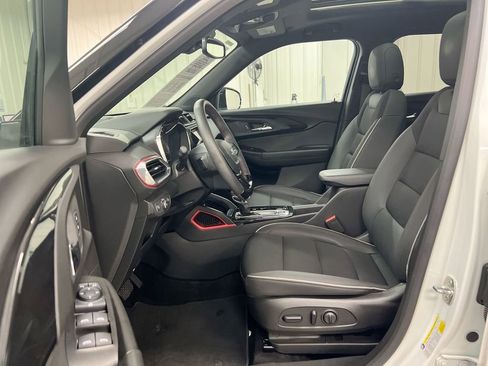 Used 2023 Chevrolet TrailBlazer RS w/ Sun and Liftgate Package AWD/4WD image 20