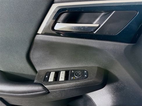 Used 2022 Mitsubishi Outlander ES image 22