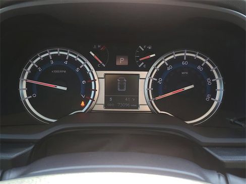 Used 2019 Toyota 4Runner TRD Off-Road Premium image 28