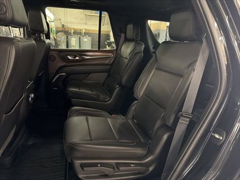 Used 2022 GMC Yukon Denali w/ Advanced Technology Package image 14