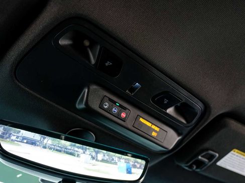 Used 2020 Chevrolet Camaro SS RWD image 26