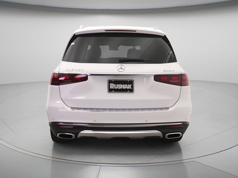 New 2026 Mercedes-Benz GLS 450 4MATIC image 3