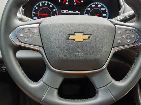Certified 2023 Chevrolet Traverse LT FWD image 38