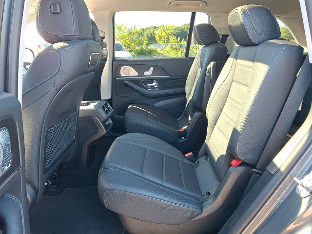 Used 2020 Mercedes-Benz GLS 450 4MATIC image 18