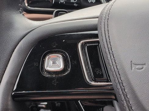 Certified 2024 Lincoln Aviator Reserve w/ Equipment Group 201A image 26