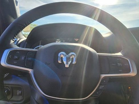 Used 2024 RAM 1500 Big Horn AWD/4WD image 29