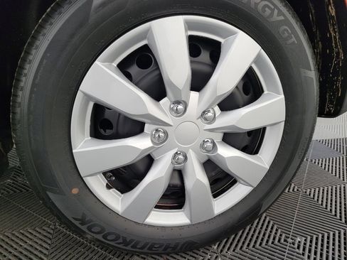 Used 2022 Kia Soul LX image 31