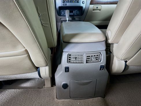 Used 2013 Nissan Armada Platinum RWD image 27
