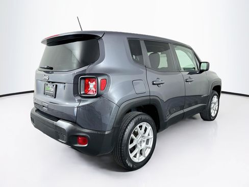 Used 2023 Jeep Renegade Latitude AWD/4WD image 9