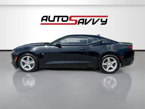 Used 2024 Chevrolet Camaro LT image 4
