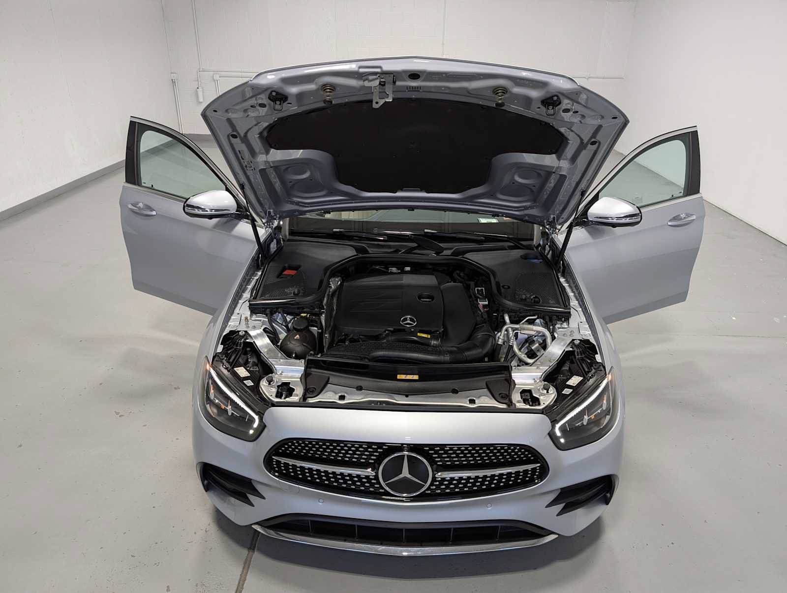 Certified 2022 Mercedes-Benz E 350 4MATIC Sedan image 12