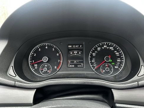 Used 2015 Volkswagen Passat 1.8T SE image 31