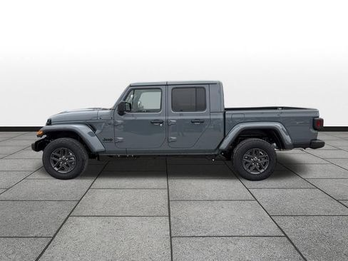New 2026 Jeep Gladiator Sport AWD/4WD image 2