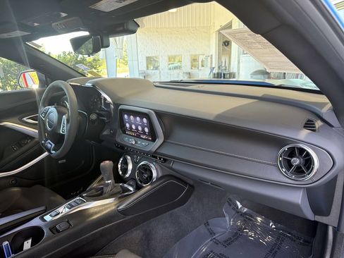 Certified 2022 Chevrolet Camaro SS RWD image 29