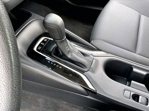 Used 2024 Toyota Corolla LE image 15