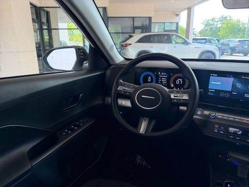 Used 2026 Hyundai Kona SEL Sport FWD image 29