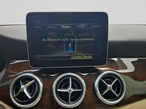 Used 2018 Mercedes-Benz CLA 250 4MATIC image 21