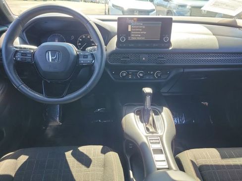 Used 2024 Honda HR-V Sport image 10