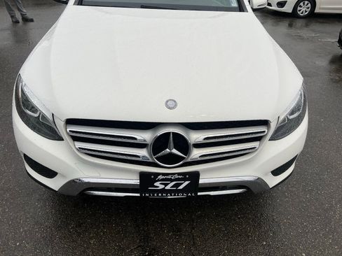 Used 2017 Mercedes-Benz GLC 300 4MATIC image 8