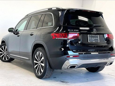 Certified 2021 Mercedes-Benz GLB 250 4MATIC image 11