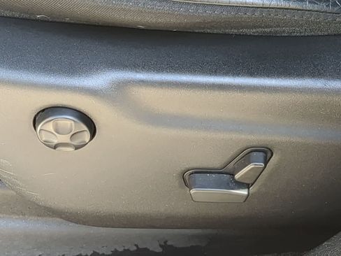 Certified 2018 Jeep Grand Cherokee Limited image 17