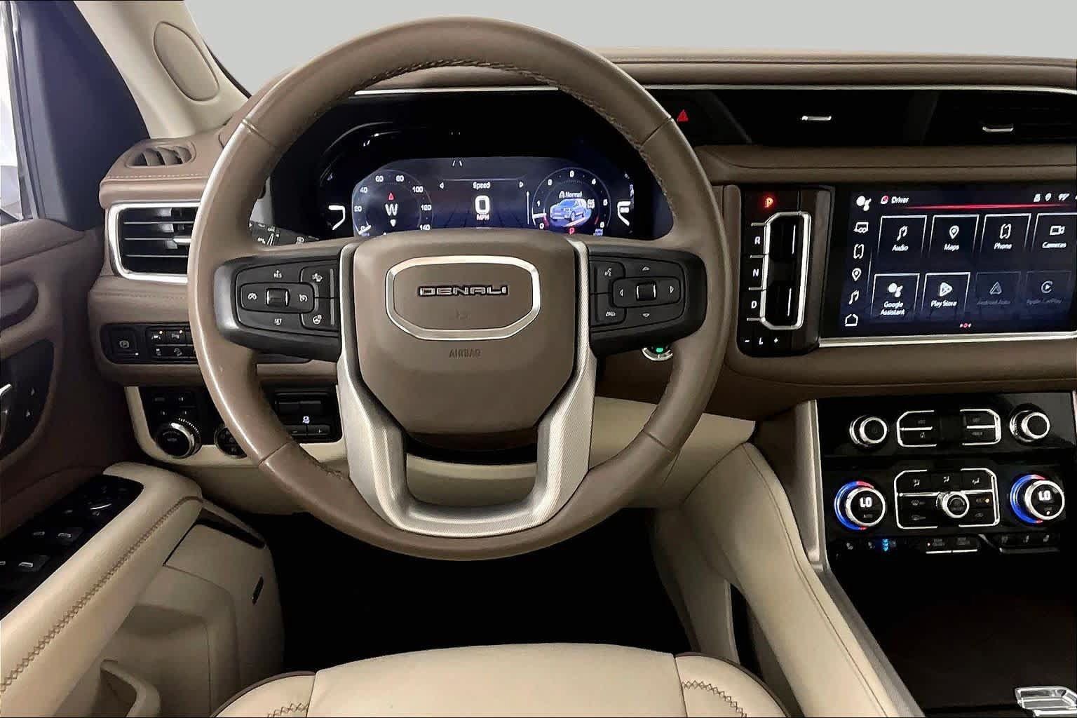 Used 2023 GMC Yukon Denali w/ Max Trailering Package AWD/4WD image 6