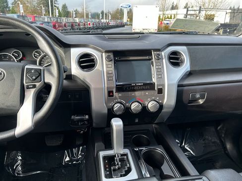 Used 2014 Toyota Tundra SR5 image 22