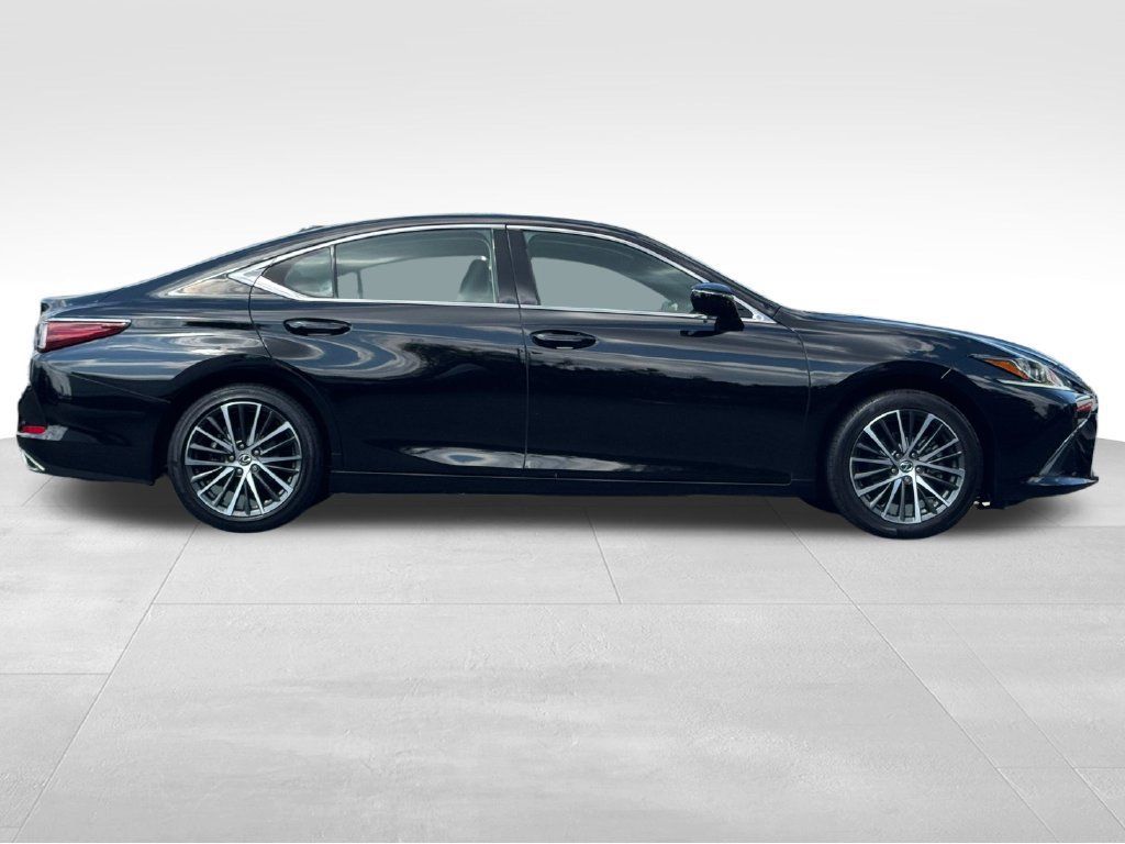 Used 2024 Lexus ES 350 w/ Premium Package FWD image 8