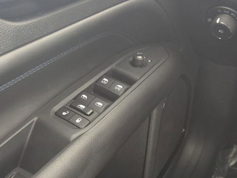 New 2026 Jeep Compass Latitude AWD/4WD image 18