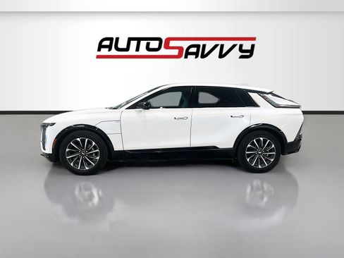 Used 2025 Cadillac Lyriq Sport w/ LPO, Floor Liner Package AWD/4WD image 4